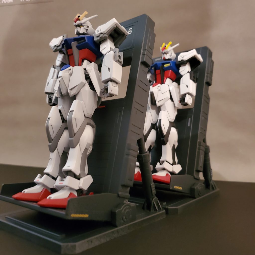 EG ストライクガンダム1号機·2号機