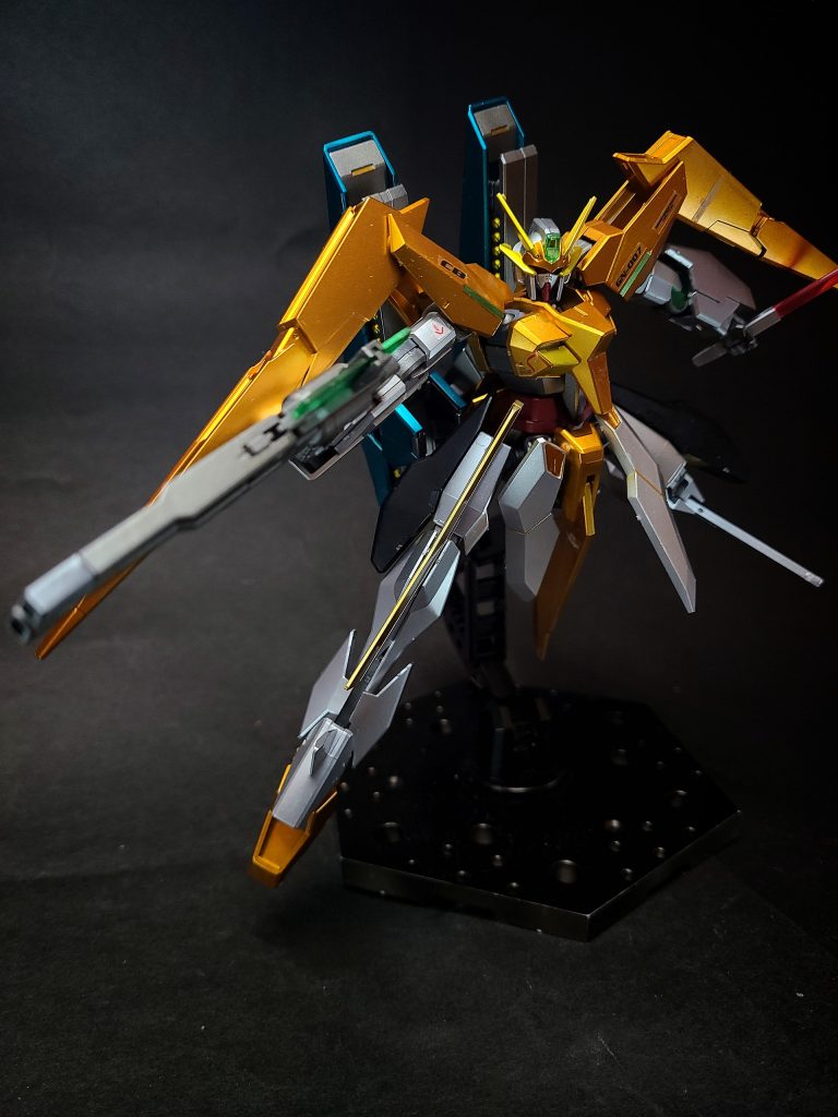 GNミサイルコンテナ - アスカロンからの流用装備。MS形態時は背部に2基、巡航形態時は両腕側に配置される。