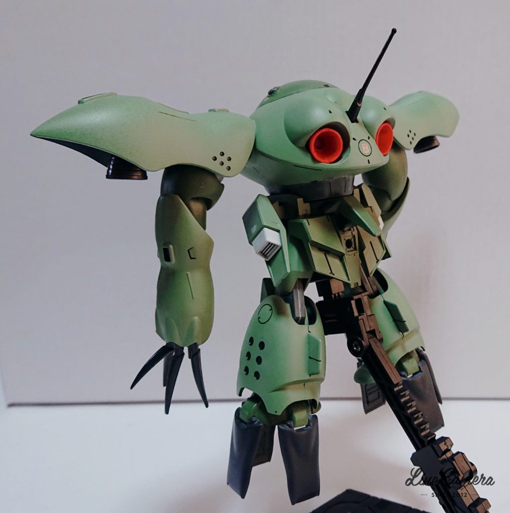 肩と腰にスラスターを追加しジャンプ力を強化。敵機を上空から奇襲をかけ、近接戦闘を主軸として戦闘。