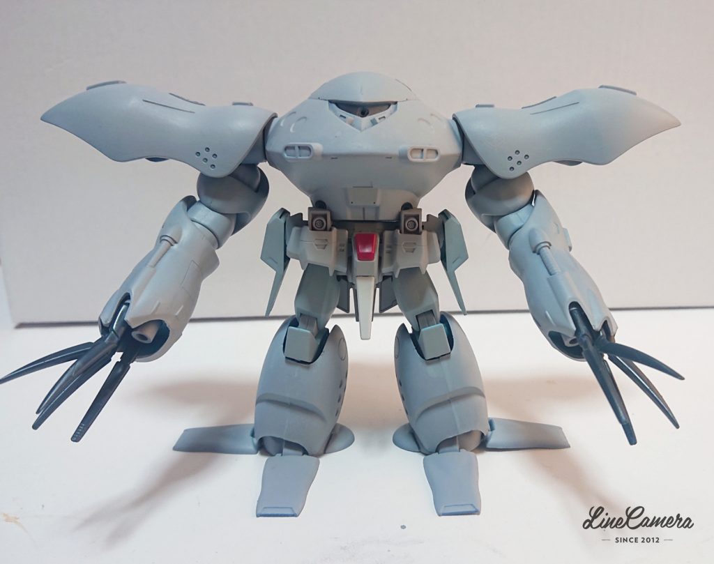 初めてサフをかけてみました。色だけならサフだけのほうがかこっこいいと思ってしまいました。