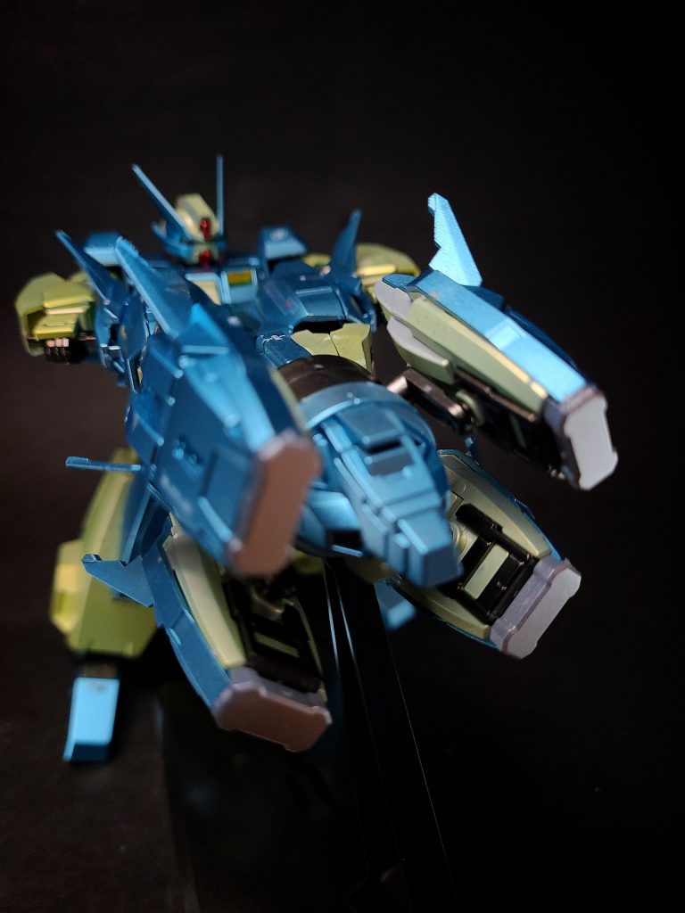 プトレマイオスアームズプトレマイオスを小型化した見た目のサポートメカ。実際に搭乗でき、単独でも行動・戦闘が可能。合体「プトレマイオスアームズ」と合体可能。合体する際は砲撃形態「ジンモード」、格闘形態「イフリートモード」のどちらかの形態を取る。分離「プトレマイオスアームズ」を分離可能。分離した後は支援機として運用可能。