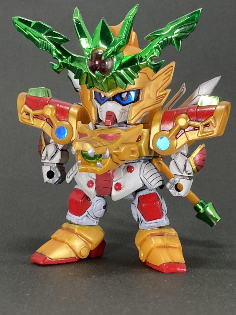 部分塗装＆黄色部分のみ成型色仕上げ、脚部は三国伝の趙雲ガンダムの脚を複製加工して使っています。ホイルシールも普通に使ってます。