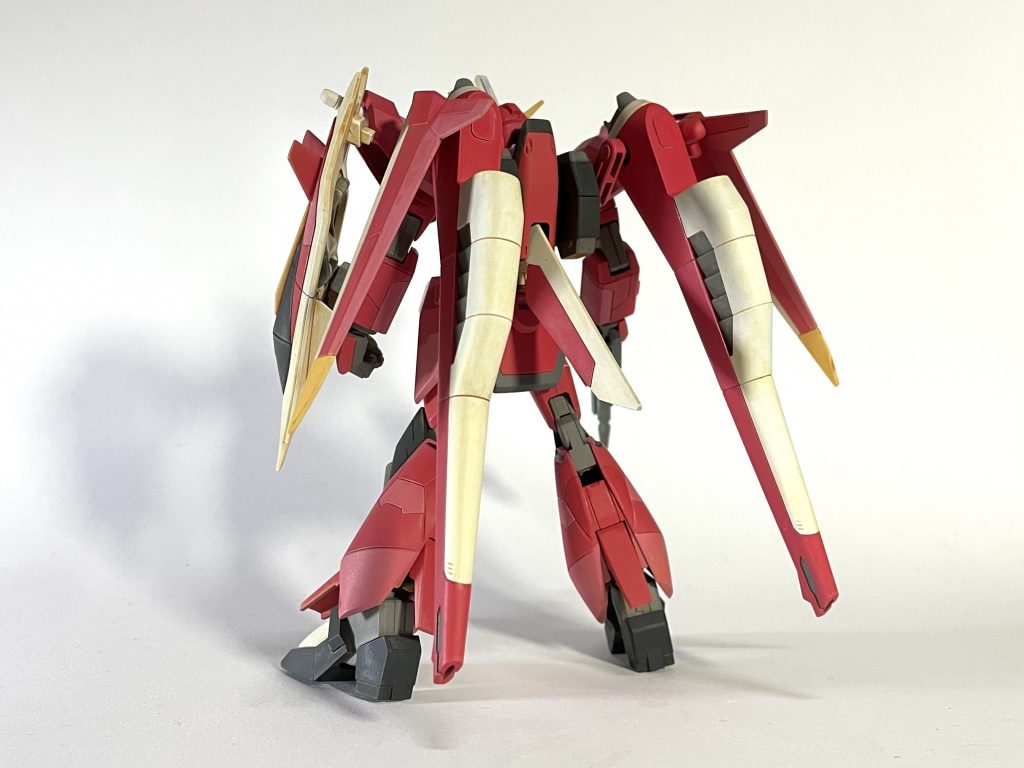 セイバーガンダム–3枚目/制作者：ルーモフ