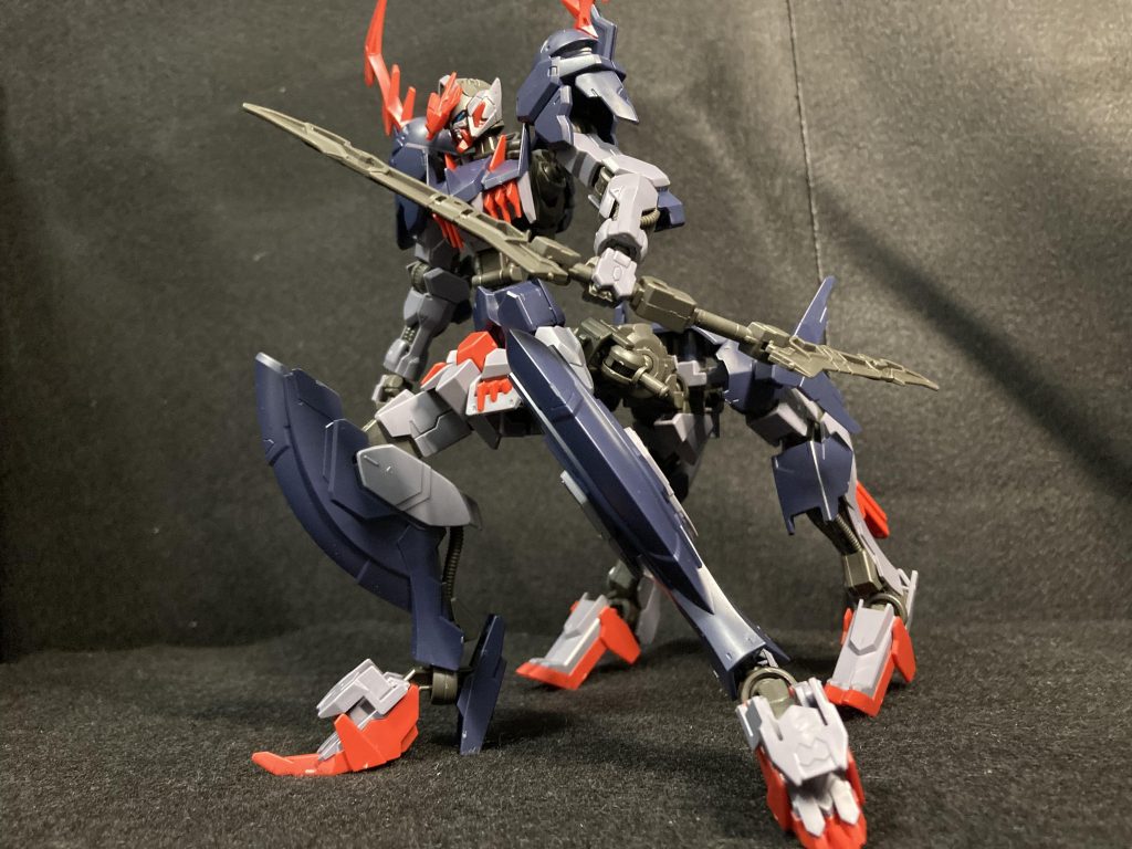 四足とい異型最高……多足といえばみなさん誰ですかね私はアグレッサー、騎士ガンダムらを思い浮かべますね！