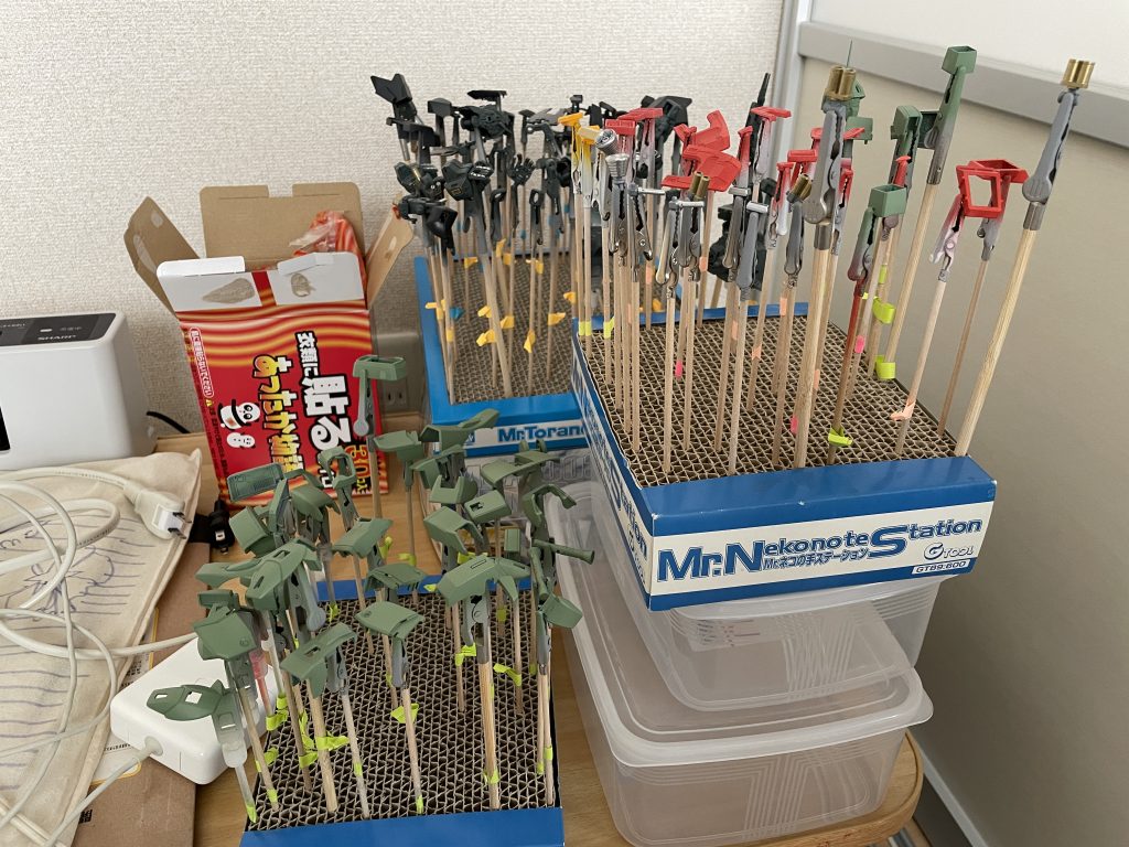塗装の途中。嫁さんに塗装が臭いと言われながらも頑張りました(笑)