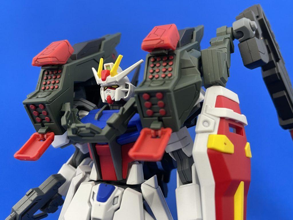 ミサイルも塗り分け別パーツ化されてないのでなかなかの難易度でした