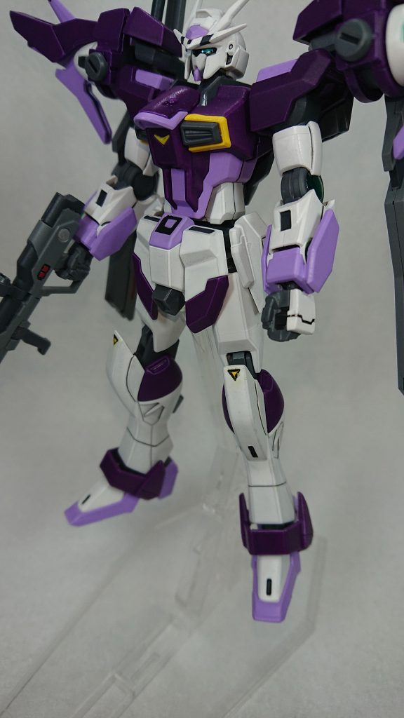 ボディ、腰部、脚部は「インパルス」