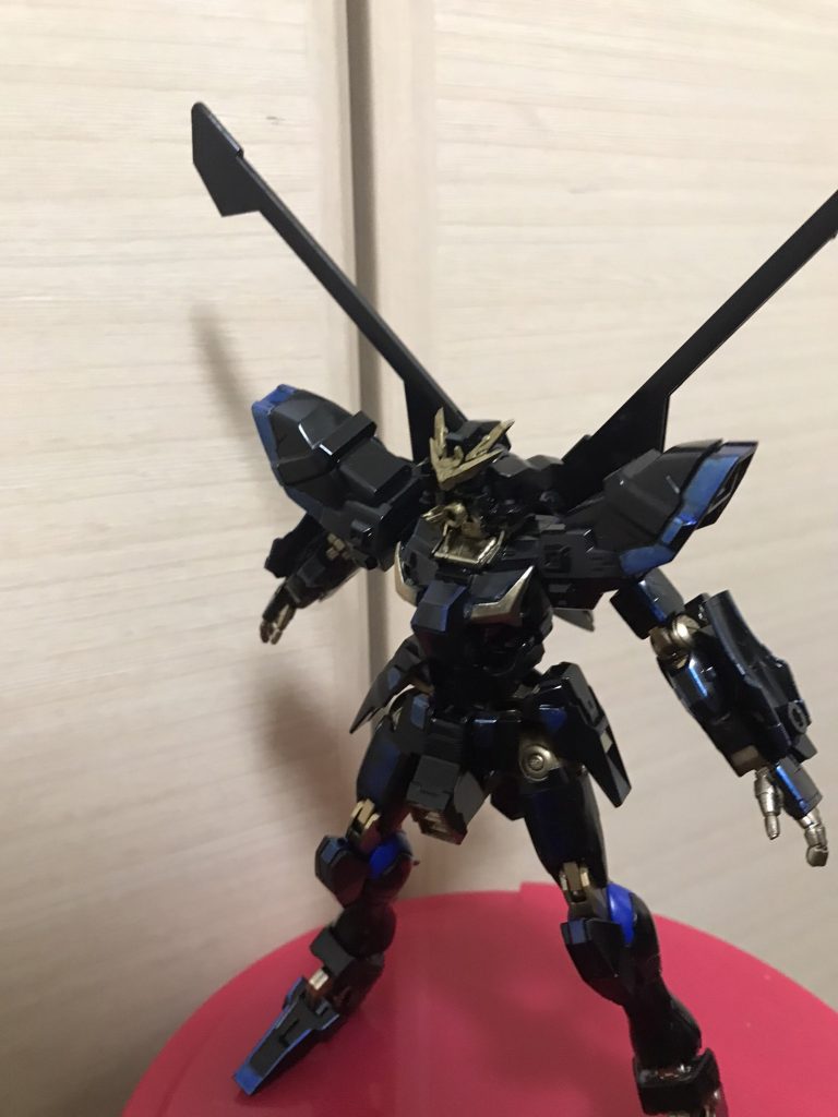 素体はムーンガンダムを使っていますえ、エクストリームガンダムなのにムーンガンダムなのかよ?って思う方もいらっしゃることは言うまでもないですがだったらさぁ〜、エクストリームガンダム再販しろよなぁ〜?所持している奴が羨ましいぜぇ〜