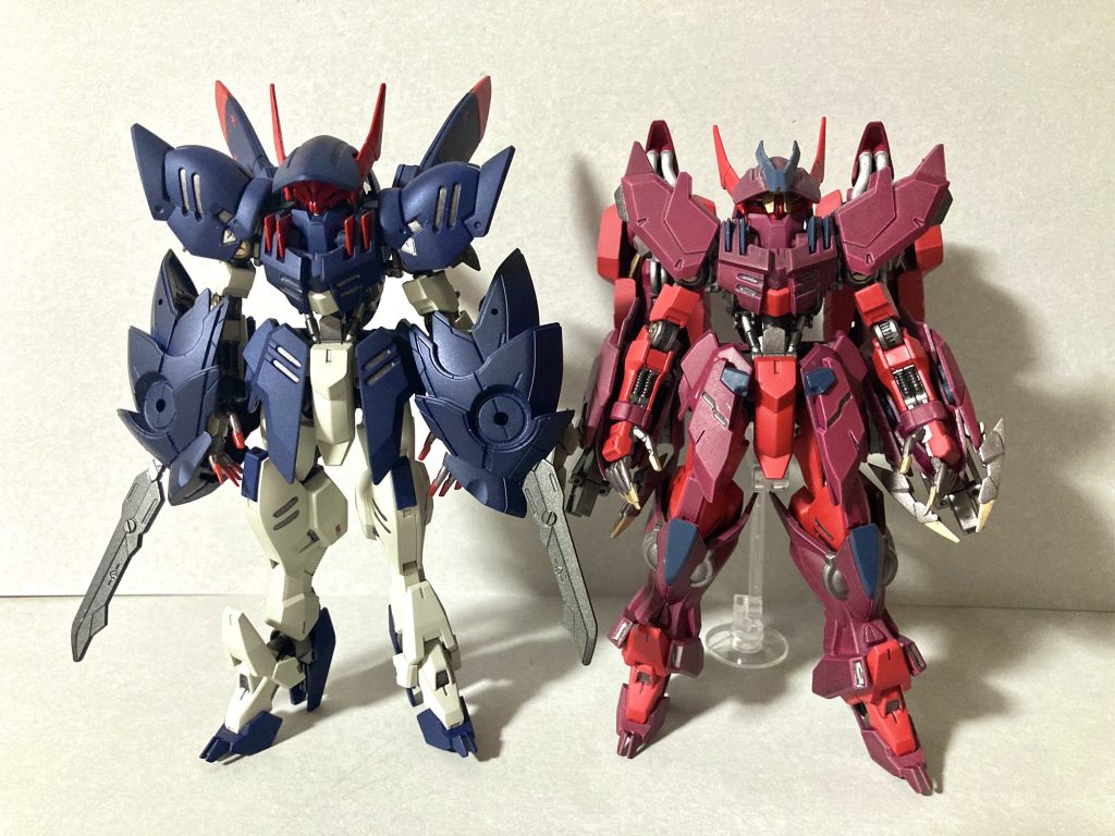 おまけ。ナノラミネートハーフコートのグレモリーとナノラミネートフルコートのガープ並べて😊