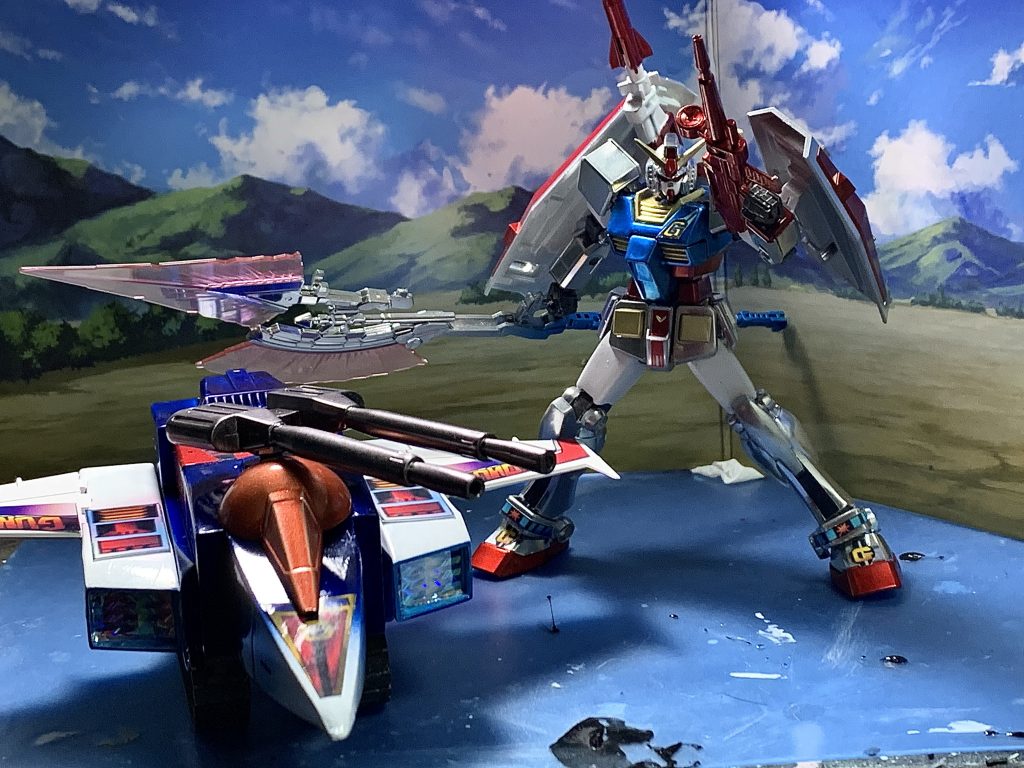 パイロットには冒険王版アムロが搭乗。アニメ版と比べ物騒な言動が目立つが時には悩み、時には覚悟を決め立ち上がる勇敢で頼れる熱血漢である。 