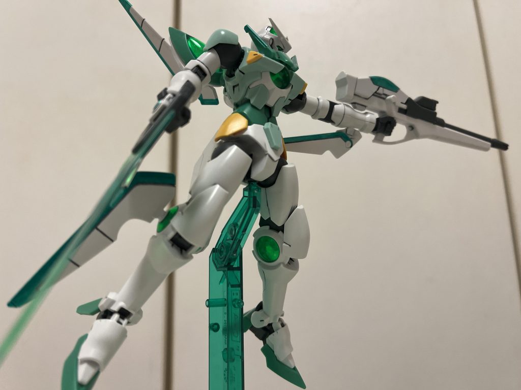 と、いうことで終わりです。何年も前に、今では考えられないことですが、リサイクルショップで投げ売りされてたから買ったキットですが、思った以上に楽しんで作れました。こうなると、シアクアンタも欲しくなるんだよなぁ。現在、適正価格での入手は絶望的ですがw  欲しい時に欲しいガンプラが買える時代は戻ってきますかね、、それじゃあ。。