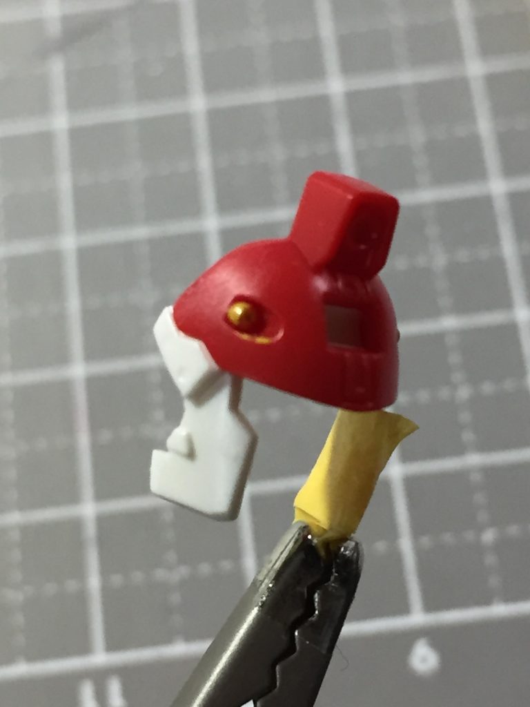 イエローを塗った状態 2玩具感がすごい。