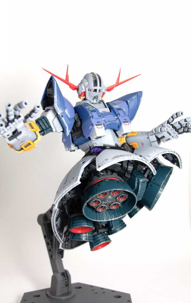 ウェザリングは、シルバーのドライブラシで行いました。