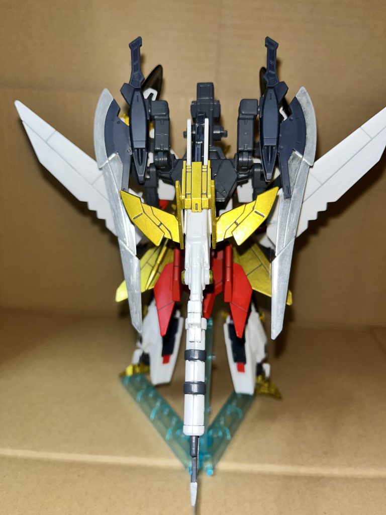手持ちの武装は全てバックパックに装備しています。