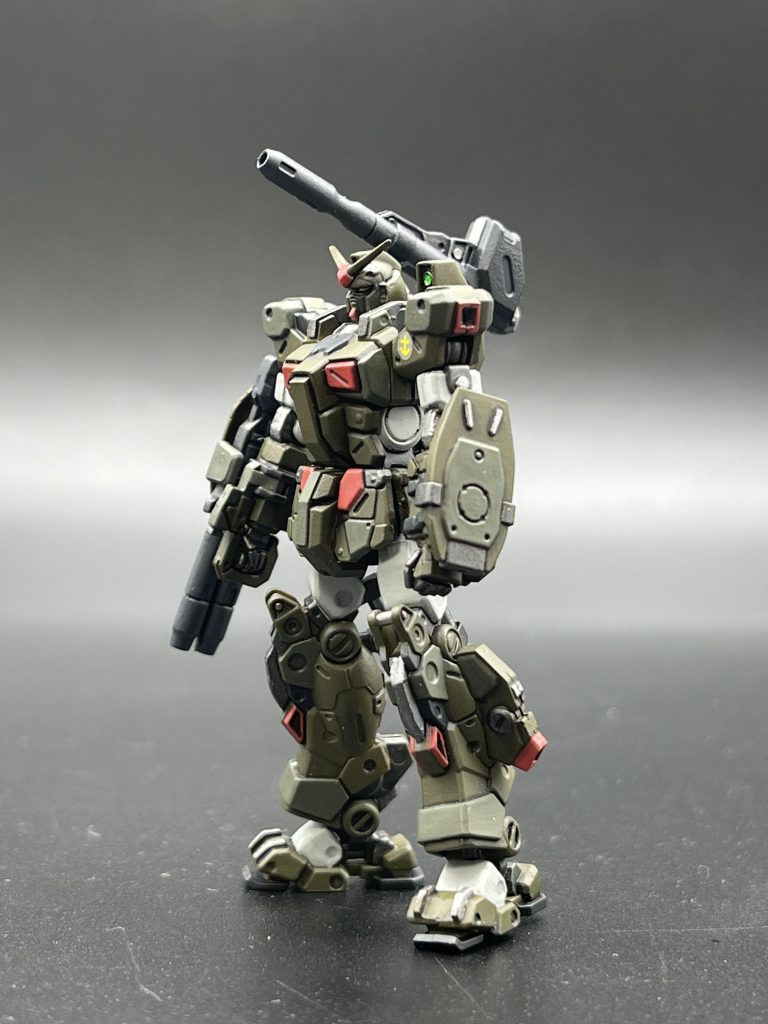 メインカラーはオリーブドラブ2とダークグリーンのツートンでちょっと今風にアレンジしてみました。