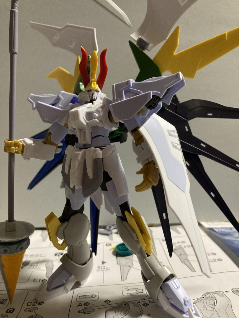  ミキシングパーツ脚、羽：ジーエンアルトロンツノ：SDナイチン羽：ストフリ肩：リヴランスの脚を組換盾：リヴランスの羽ドリル：ボールの上下、転がってたドリル等