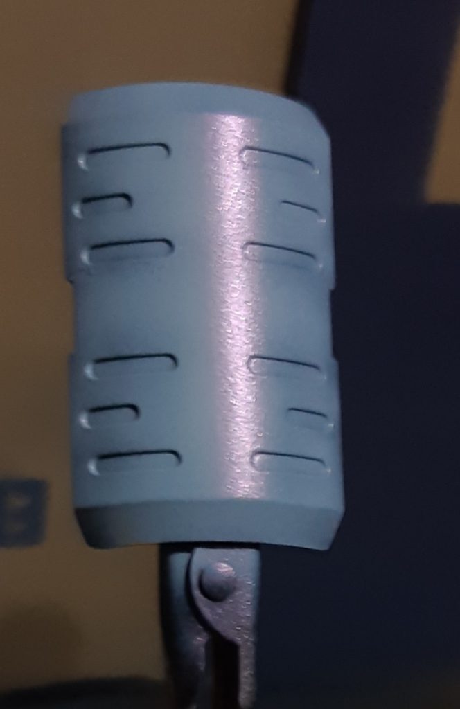 あまりにも赤いのが写らないので接写でむりやり赤く映しましたw工程めんどくてガ~っと吹いたので梨地になってしまっておりますw