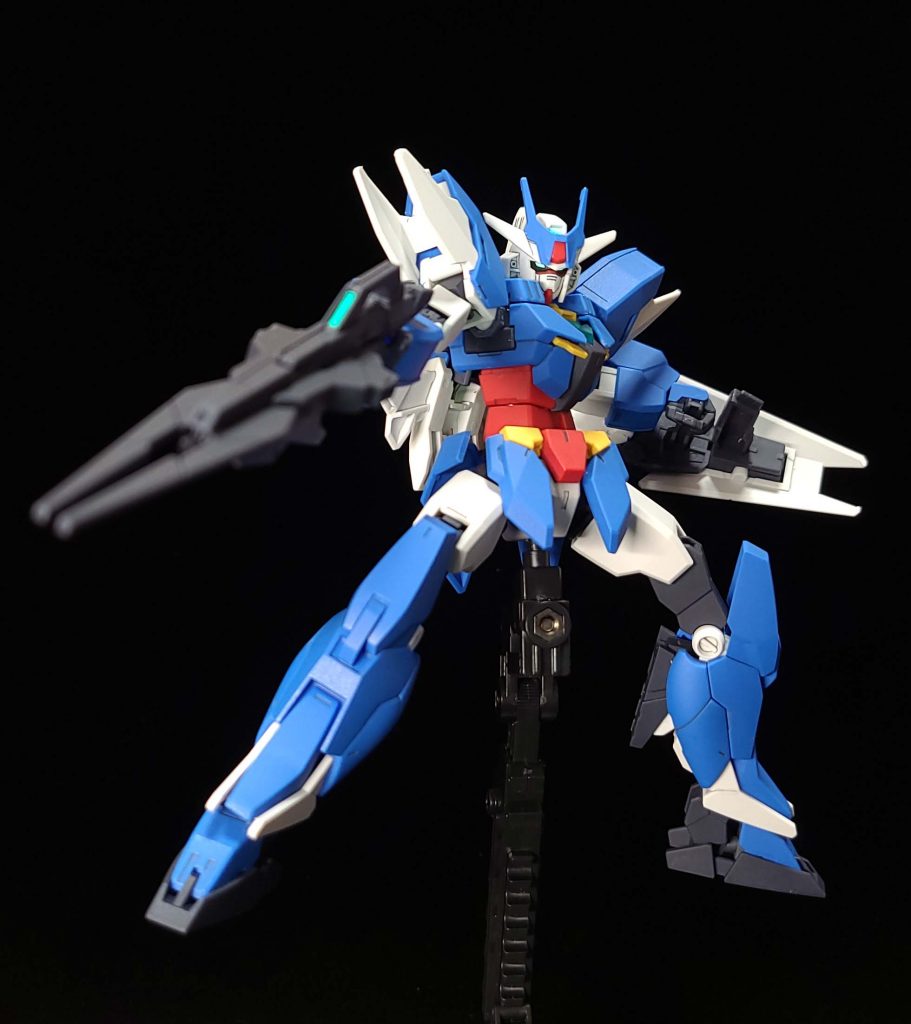 制作小話カメラアイはガンダムマーカー蛍光グリーンで塗装したのちにエナメルブラックで塗装目の部分だけエナメルブラックを綿棒でふき取っています写真の撮影時にはUVライトを照らして目を光らせていますスミ入れはタミヤのダークグレイつや消しはクレオスのプレミアムトップコートです使用キット・HGBD:R 1/144 アースリィガンダム×1最後に使用しているUVライトは365nmのものです光の色が紫色ではないので変色を気にすることなく撮影できますいろんな道具に言えることですが取り扱いにはご注意くださいそれではここまで見ていただいてありがとうございますみなさんお体に気をつけてお過ごしくださいませ