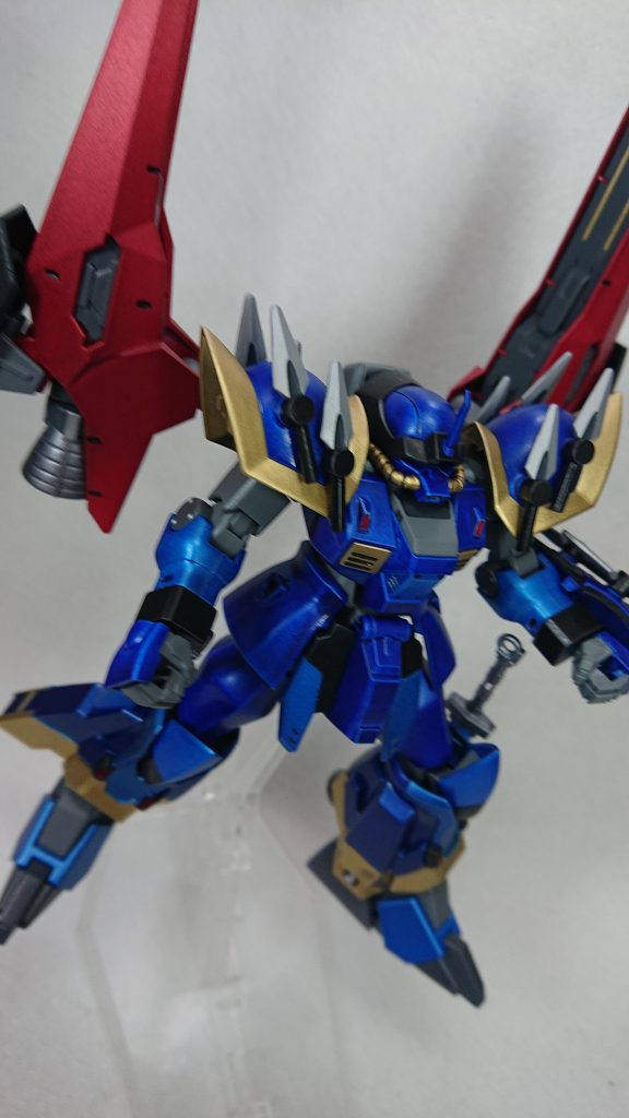 肩と腕部も「イフリート・シュナイド」