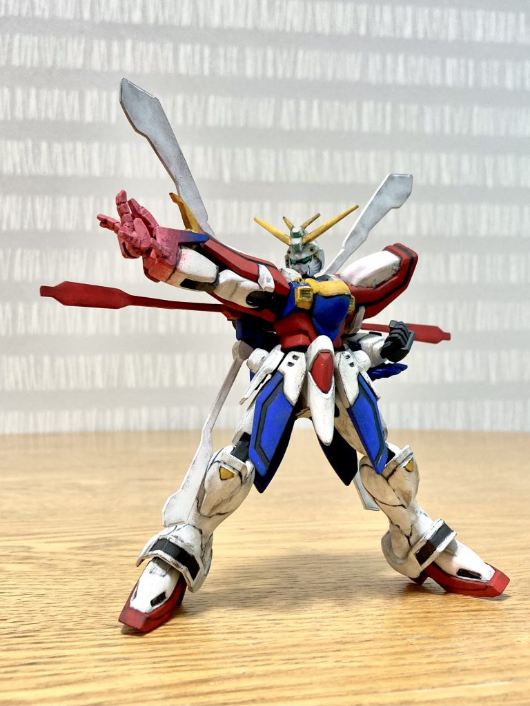 旧キットなのにかっこいい！@脚部接続部(ふともも、足首)干渉部をカットして可動範囲を広げる@@肩パーツ、パテ盛りしていかり肩気味に改修