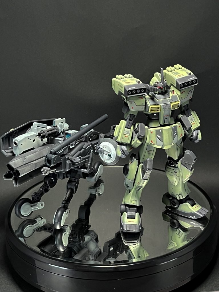 いざ分離するとこのように。セントリーガンを外し、バインダーの方向を変えてホイールを着け変えるだけのお手軽構造です。