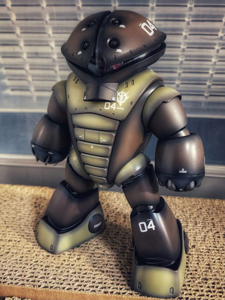 面が広いのでグラデーション塗装が映えます。指定のカラーレシピに近い調色ですが、ベタ塗りとは大きく印象が変わるキットです。