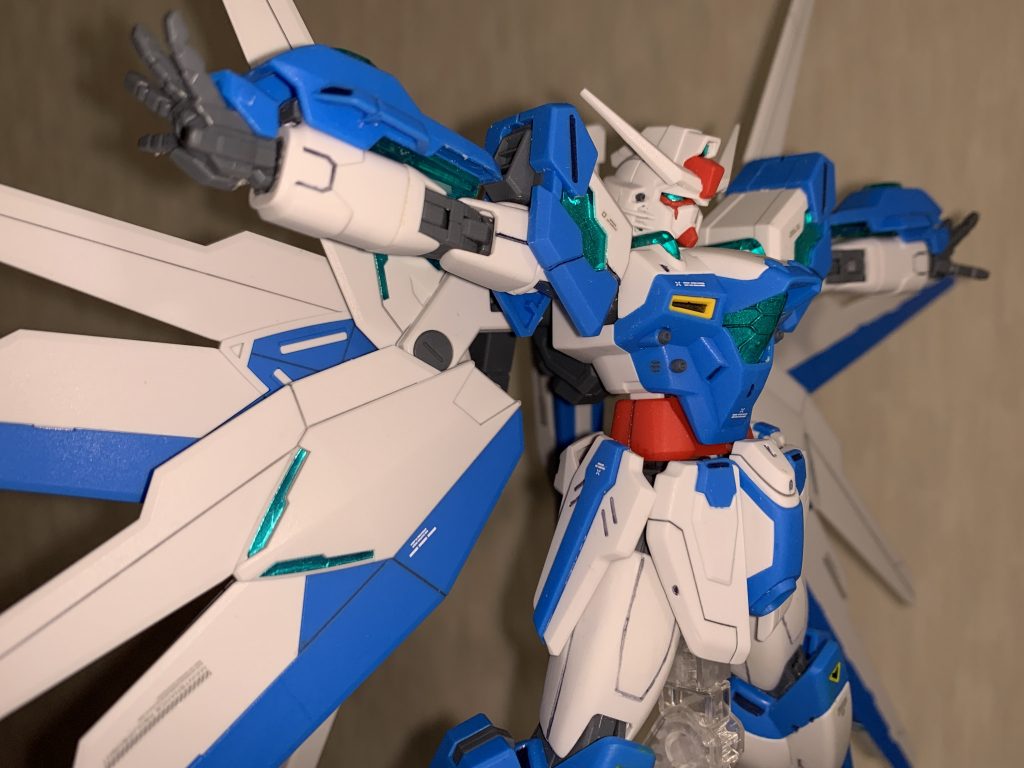 シルバーを裏に使ったのでいい感じにクリアパーツが生きてくれてます。