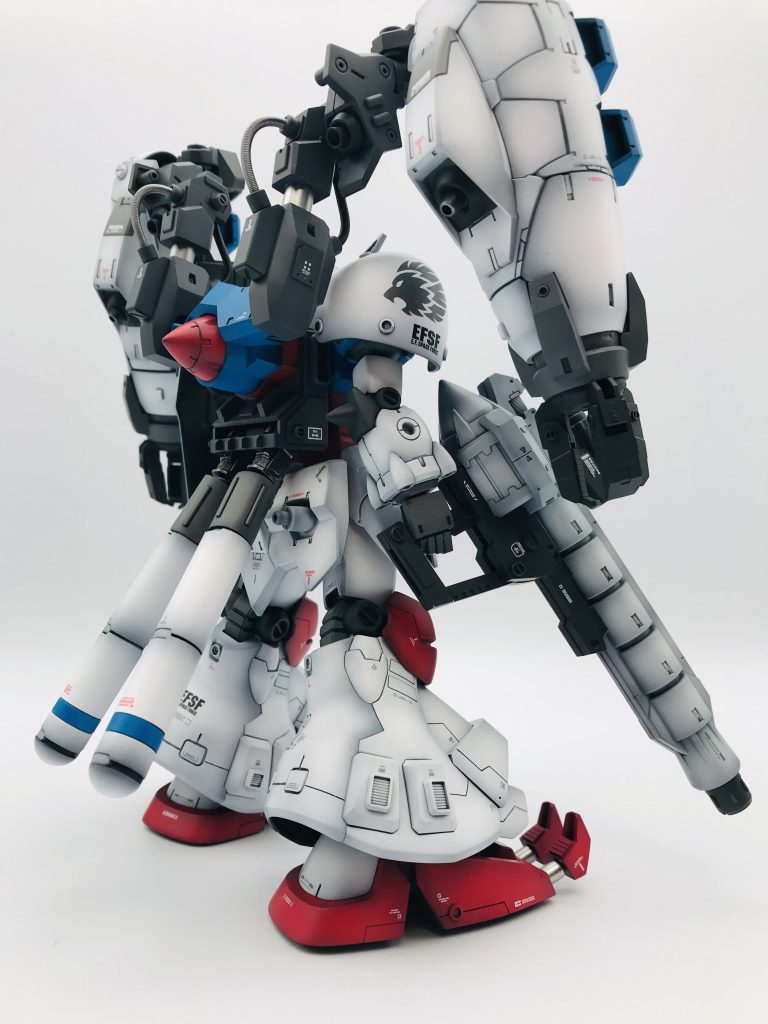 斜め後ろから。