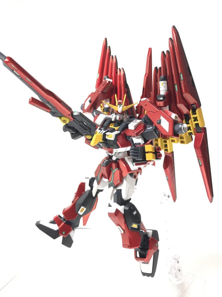 ガンプラバトルには熱い想いを持っているコマンドクアンタを操るビルダーと面識があるらしい