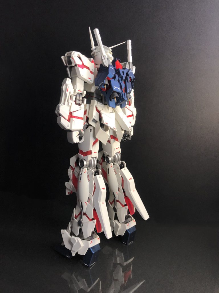 フレーム部はスターブライトジュラルミンとスターブライトアイアンで塗り分けました。