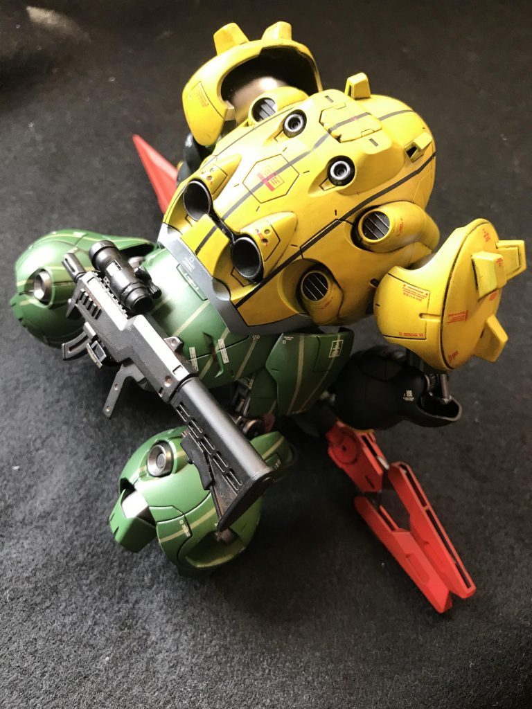 SMGにはストックとドットサイトを付けました。雰囲気重視でw