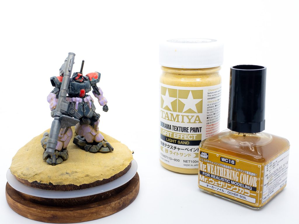 ウェザリングカラーはオーカーソイルを、ベースの砂はタミヤの情景テクスチャーペイントのライトサンドを使用しました。以上、ガンダムアーティファクトphase2 ドムトローペンでした。、