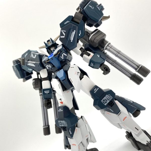 ヘビーアムズリィーガンダム