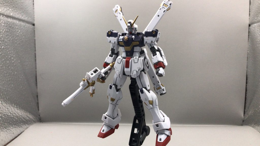 小柄なボディに沢山のギミックが仕込まれており多彩なアクションポーズが楽しめました。以下、ポージング集が続きます