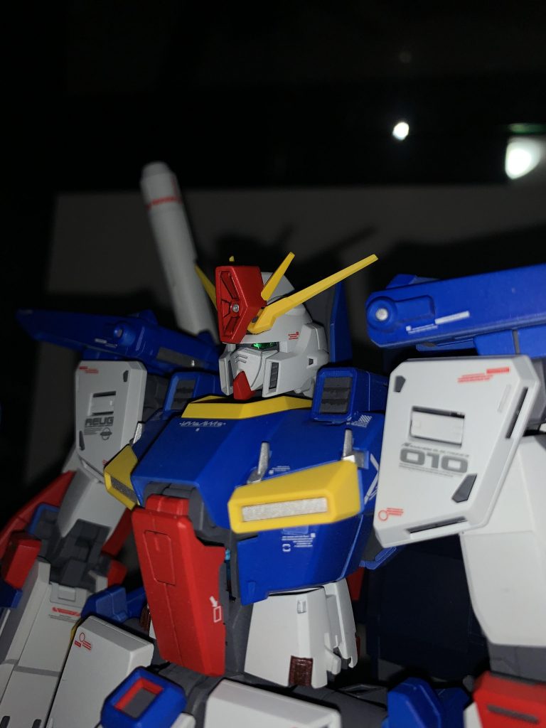 ツインアイにミラーフィニッシュ使ったんですが、小さくてよくわかりませんね