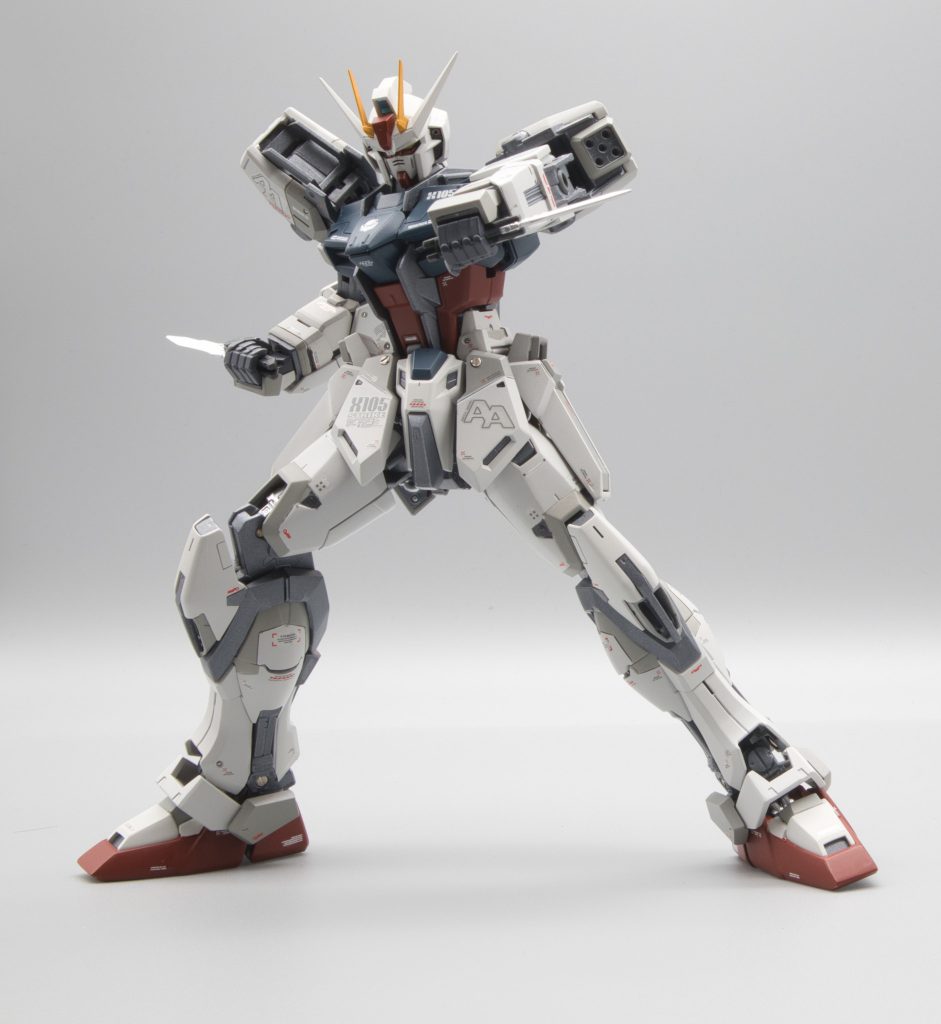 ストライク本体は各所シャープ化、スジボリ、メタルパーツ等々。