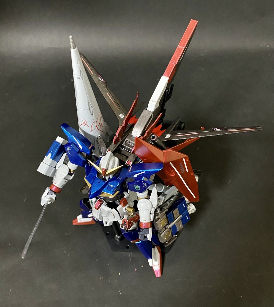 Zガンダムっぽくも見える?