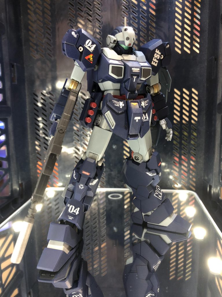 カラーをネイビー系から濃紺な感じで塗装しました。私の脳内イメージ通り👍🏻