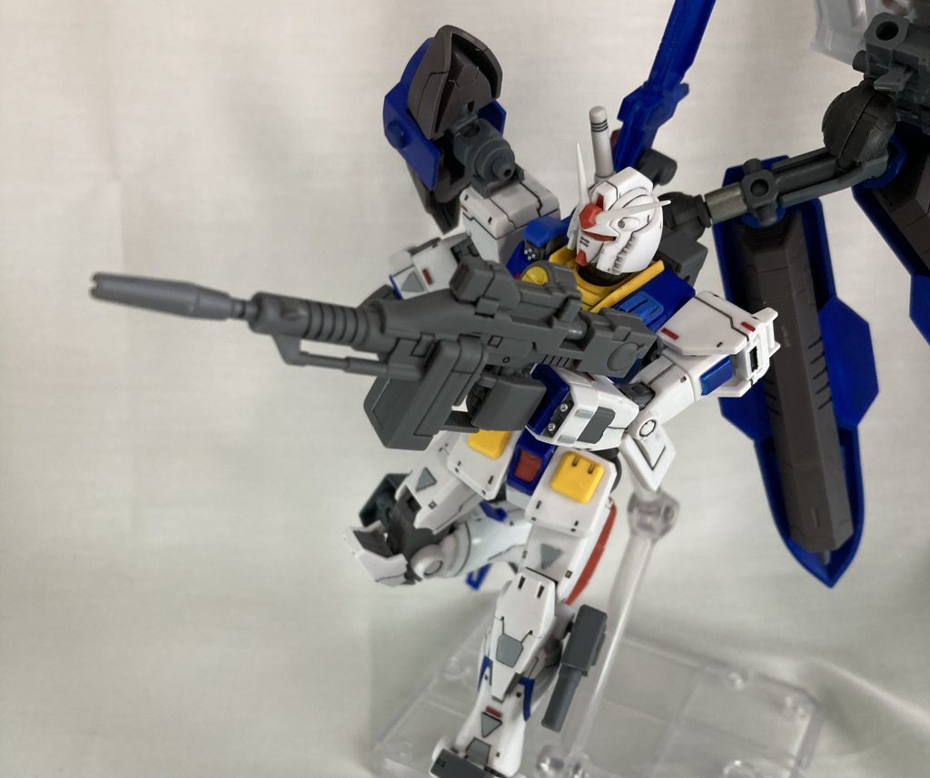 強化型ビームライフルちょっとゴツくなったライフル、多分この機体で使いやすい武装はこれと頭部/腕部バルカンくらいしかない