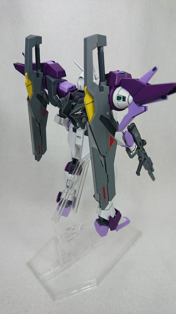 装備は今回、高機動近接型にしたかったので両方ともバスターソードにしています