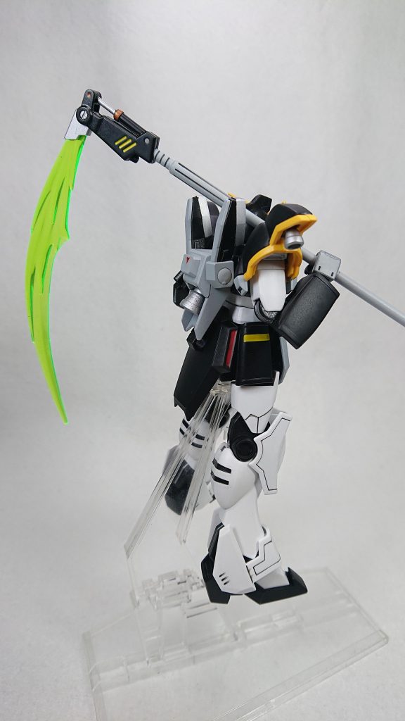 武装の塗装も頑張ってみました