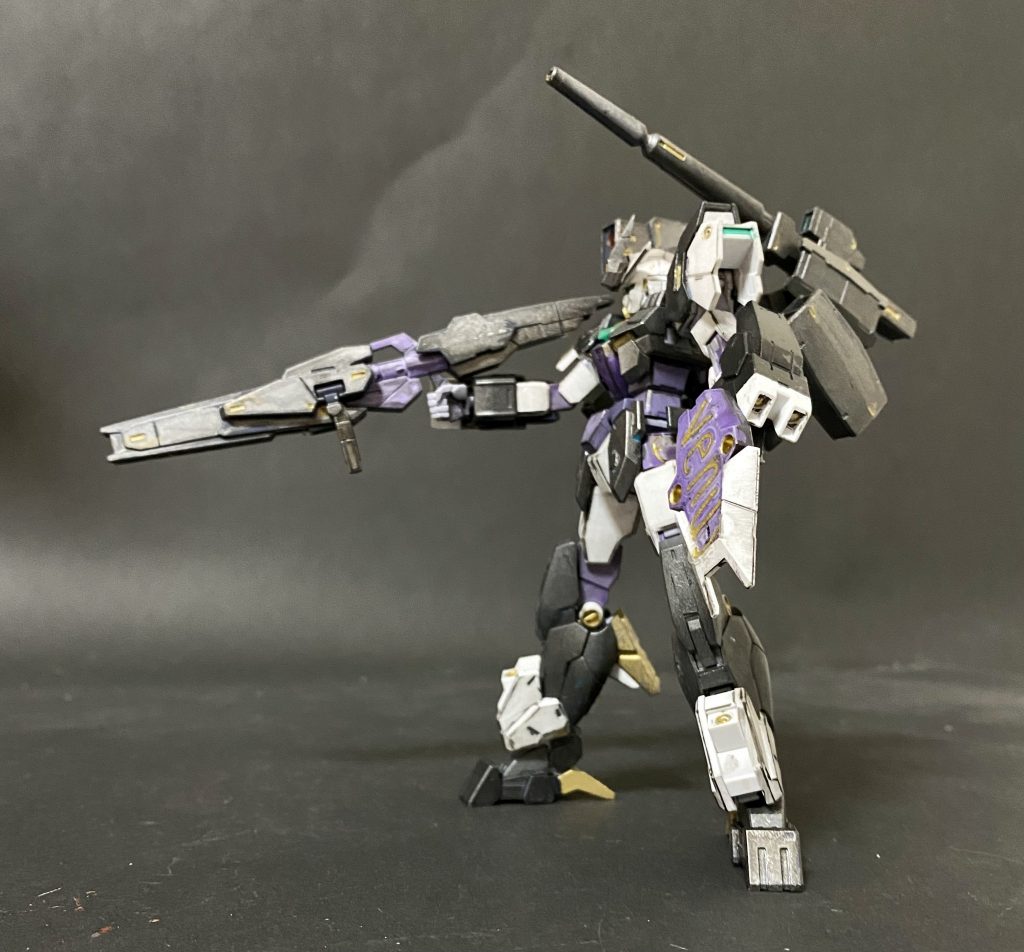 本来G-3は宇宙なんだろうけど緑よりも灰色のほうが地上特化な色合いな気がしますね😆