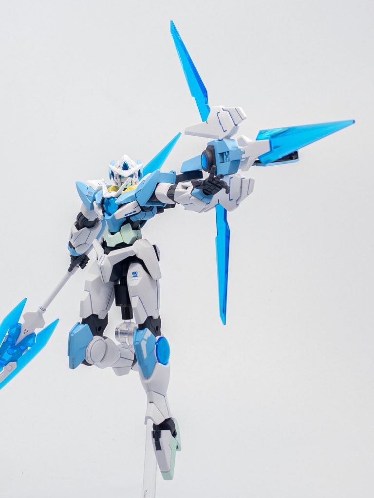 アルクモード弓矢型に変形し強力な粒子ビームを発射する。本機最大の威力を持つ武装。