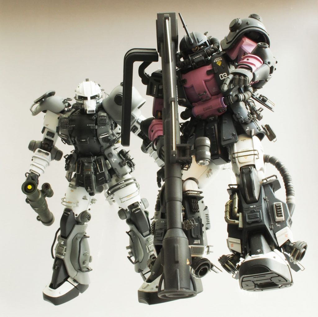 宇宙空間での新旧R機体のランデブーをイメージしました。