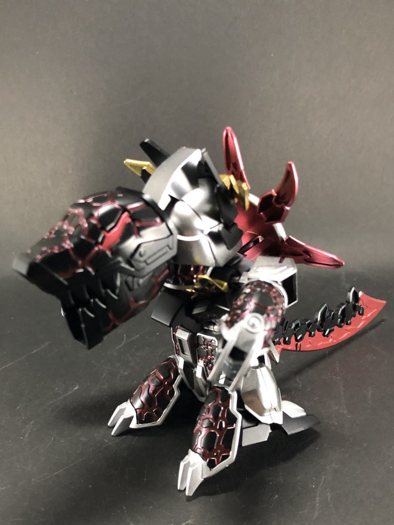 凶竜形態にも変形できます！