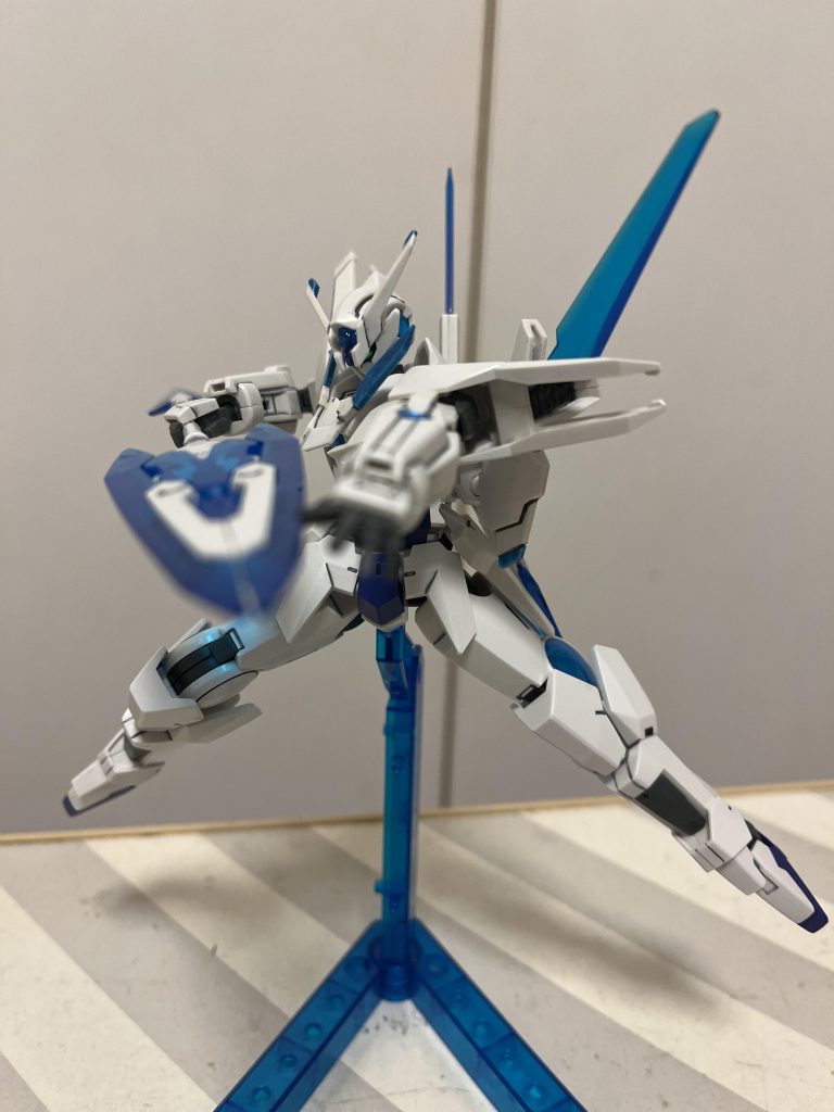 ということで、終わりです。数年前、おそらく記憶が正しければ2015年の製作なのですが、なんか我ながらテキトーに作ってるなぁとw   素組に毛が生えた程度で完成としてしまうことがほとんどですが、それでもなんだかんだちょっとずつですけど、基本工作の技術は向上してるもんだななんて今回思いました。それじゃあ。。