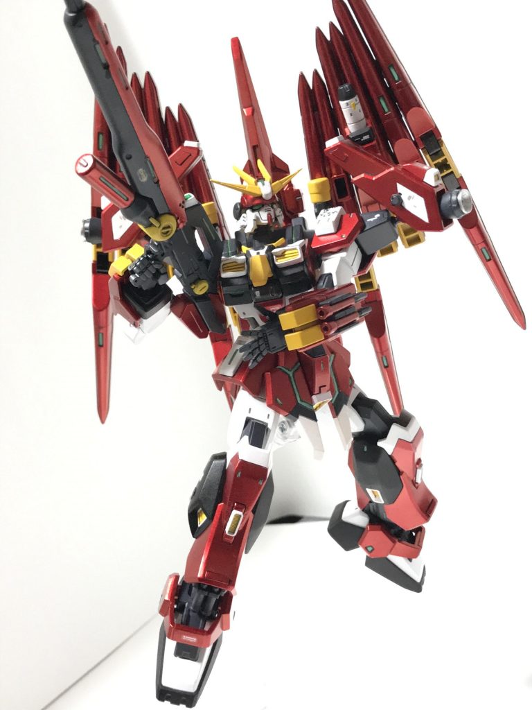 メイン武器のメガビームマシンガン空中からの射撃は外さない