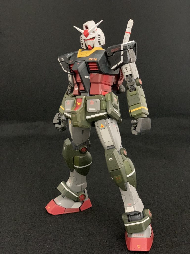 リアルタイプカラーって立ち位置はよく分からないんですが謎のかっこよさがありますね！いずれはザクも作ってみたいと思います^ ^