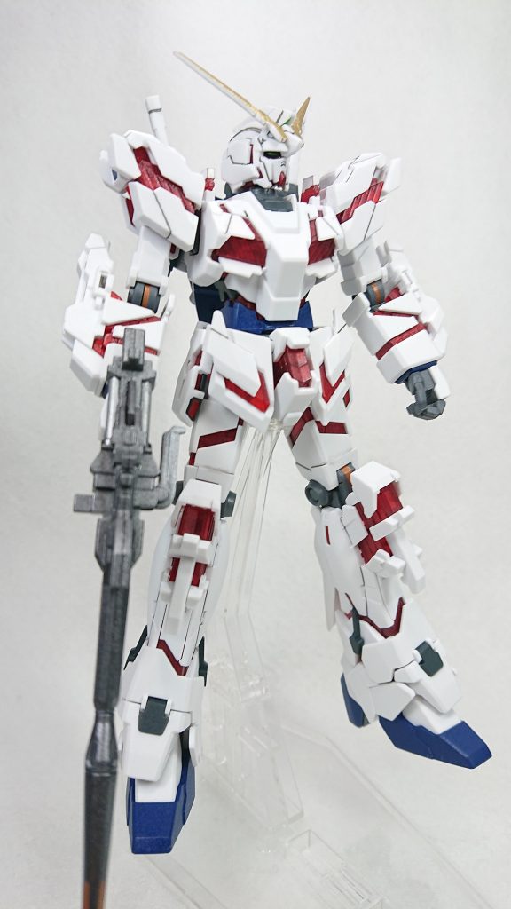 ディスプレイケースに入れるためシールドを外す結果となりなしたが、やはりデストロイモードはカッコいいですねシールドはミキシング用のパーツということにしましょうｗでは、最後までご覧いただきありがとうございました