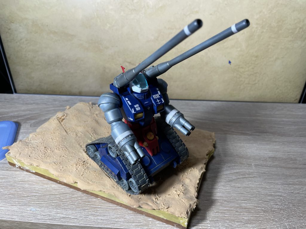 無塗装仕上げです。地面の作成にチャレンジしました。